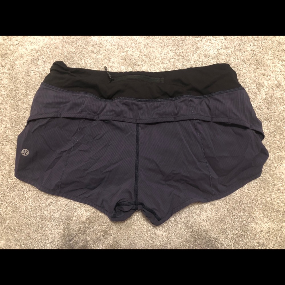 navy lululemon shorts!!